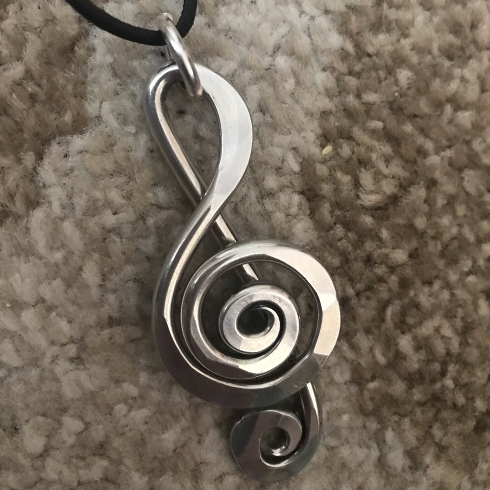 Necklace and earring set